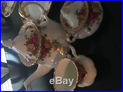 Royal Albert Bone China Old Country Roses