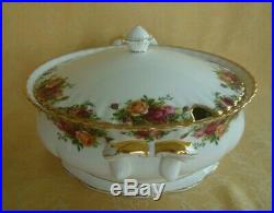 Royal Albert Bone China Old Country Roses Covered Soup Tureen