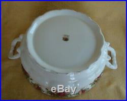 Royal Albert Bone China Old Country Roses Covered Soup Tureen