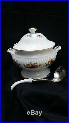 Royal Albert Bone China Old Country Roses Soup Toureen with ladel