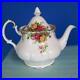 Royal_Albert_China_1962_Old_Country_Roses_Large_Teapot_7_inches_01_tc