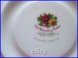 Royal Albert China OLD COUNTRY ROSES 20 Pc Place Set Service / 4 NEW / BOX