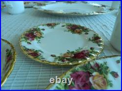 Royal Albert China Old Country Roses Set for (4) With a Serving Platter