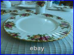Royal Albert China Old Country Roses Set for (4) With a Serving Platter