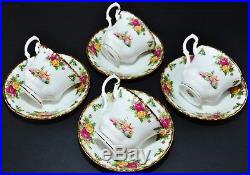 Royal Albert Christmas Magic 8 Pc Set 4x Tea Cups & Saucers Old Country Roses