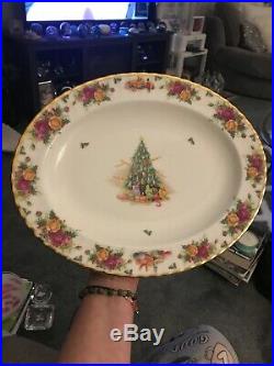 Royal Albert Christmas Magic Oval Serving Platter, 13.5 Old Country Roses