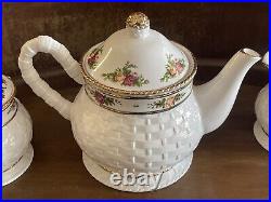 Royal Albert Christmas Old Country Rose Basket Weave 5 piece Tea Set