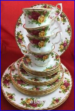 Royal Albert DOulton Old Country Roses 20 pieces place setting for 4