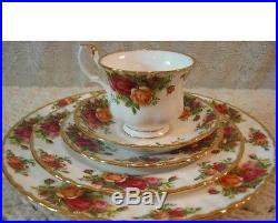 Royal Albert Doulton OLD COUNTRY ROSES 20 PCS 4 PLACE SETTING Used ENGLAND 1962