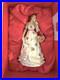 Royal_Albert_Doulton_Old_Country_Roses_Sweet_Rose_Figurine_of_the_Year_2011_Box_01_ovk