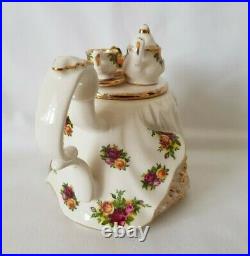 Royal Albert Earthenware Old Country Roses Novelty Tea & Sandwiches Teapot