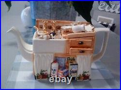 Royal Albert Earthenware Old Country Roses Tea Pot Laundry Theme