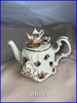 Royal Albert Earthenware Teapot Paul Cardew Old Country Roses Afternoon Tea 1996