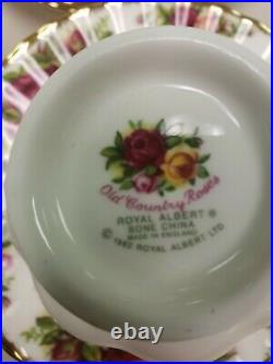 Royal Albert England Bone China Old Country Roses 40 Pcs. Dinnerware Set For 8