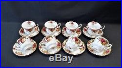 Royal Albert England Old Country Roses 8 Five Piece Place Settings (40 Pieces)