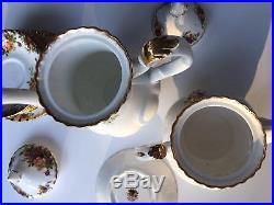 Royal Albert England Old Country Roses Bone China 22 Piece Tea Set Service for 6