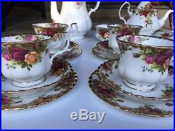 Royal Albert England Old Country Roses Bone China 22 Piece Tea Set Service for 6