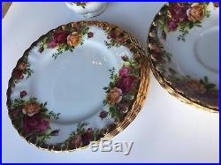 Royal Albert England Old Country Roses Bone China 22 Piece Tea Set Service for 6