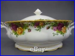 Royal Albert England Old Country Roses Bone China Covered Vegetable Serving Dish