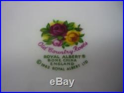 Royal Albert England Old Country Roses Bone China Covered Vegetable Serving Dish