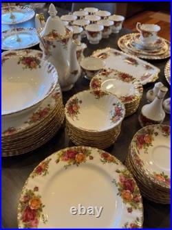 Royal Albert England Old Country Roses Bone China Dinner Set 102 Pieces