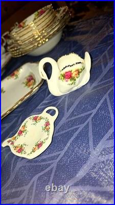 Royal Albert England Old Country Roses Bone China Dinner Set 58 Pieces