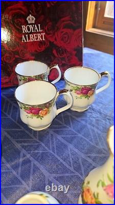 Royal Albert England Old Country Roses Bone China Dinner Set 58 Pieces