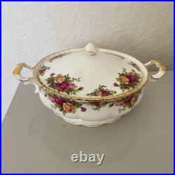Royal Albert English Old Country Roses Covered Vegetable Casserole Dish withLid