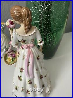 Royal Albert Figure Old Country Roses sweet Rose Fig Of The Year 2011 Rare