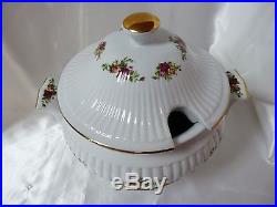 Royal Albert Fine China Old Country Roses Covered Vegetable or Tureen NWT