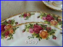 Royal Albert Fine China Old Country Roses Dinnerware Set for (10) 8-4