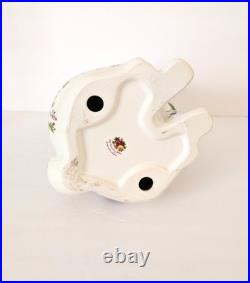 Royal Albert Large Old Country Roses Green Gold Bow Bunny Rabbit Figure 12 HTF