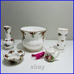 Royal Albert Lot Old Country Roses Vases Candleholder Ornament Bone China 1962 Royal Albert Lot Old Country Roses Vases Candleholder Ornament Bone China 1962