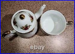 Royal Albert NIB Old Country Roses Chintz Roses Teapot, Cup & Saucer 1998