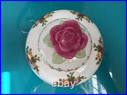 Royal Albert OLD COUNTRY ROSES 1982, Teapot Cookie Jar NEW