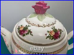 Royal Albert OLD COUNTRY ROSES 1982, Teapot Cookie Jar NEW