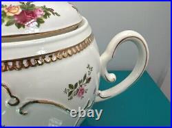 Royal Albert OLD COUNTRY ROSES 1982, Teapot Cookie Jar NEW