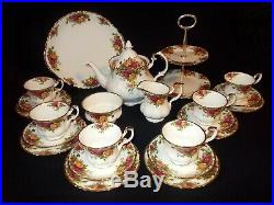 Royal Albert OLD COUNTRY ROSES 23 Piece Tea Set with Large Teapot