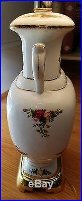 Royal Albert OLD COUNTRY ROSES 25 Table Lamp