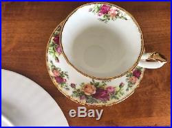 Royal Albert OLD COUNTRY ROSES (4) FOUR 5 piece place settings 20 total 3 Avail