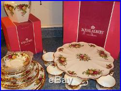 Royal Albert OLD COUNTRY ROSES Bone China 22 piece lot