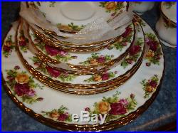 Royal Albert OLD COUNTRY ROSES Bone China 22 piece lot