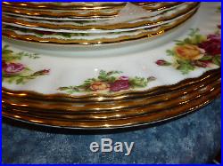 Royal Albert OLD COUNTRY ROSES Bone China 22 piece lot
