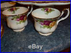 Royal Albert OLD COUNTRY ROSES Bone China 22 piece lot