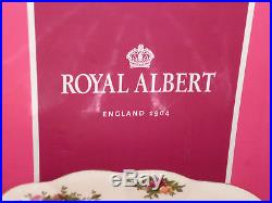 Royal Albert OLD COUNTRY ROSES Bone China 22 piece lot