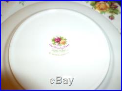 Royal Albert OLD COUNTRY ROSES Bone China 22 piece lot