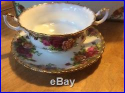 Royal Albert OLD COUNTRY ROSES CREAM SOUP CUPS and SAUCERS ENGLAND