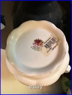 Royal Albert OLD COUNTRY ROSES Coffee Pot w Creamer, Sugar, & Tray Unused 6 Pcs