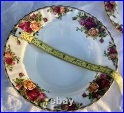 Royal Albert OLD COUNTRY ROSES England 56 PIECE DINNERWARE SET Pristine