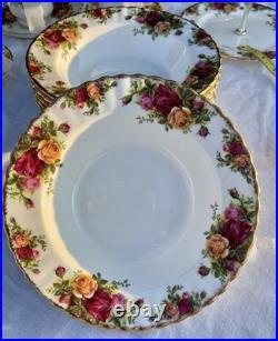 Royal Albert OLD COUNTRY ROSES England 56 PIECE DINNERWARE SET Pristine